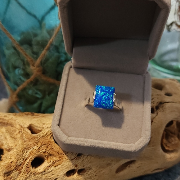 Blue Fire Opal Sterling Silver Ring 🔥 💙 - Picture 7 of 12